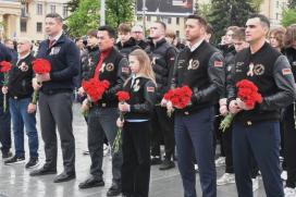 Хоккейное сообщество Беларуси почтило память павших героев на Площади Победы