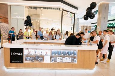 И снова очередь! В ТРЦ Palazzo с ажиотажем открылся островок i‑Store