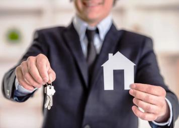 В Беларуси разрешат работать риэлторам без высшего образования. Но есть особое условие 