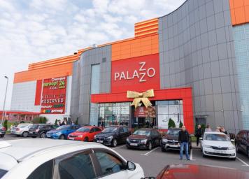 ТРЦ Palazzo отметил свое 5-летие и раздал сотни подарков